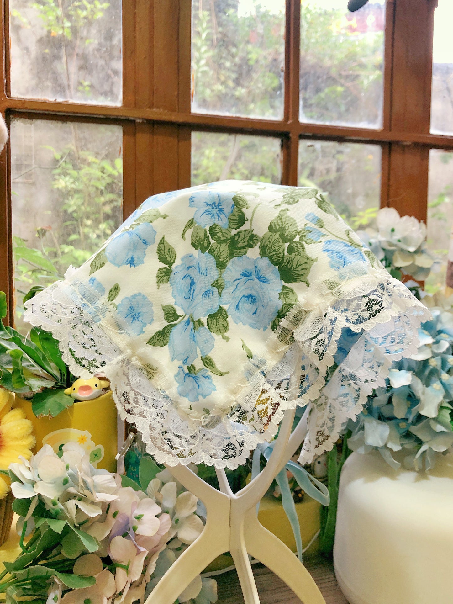 Dainty Blue Lola Pandong