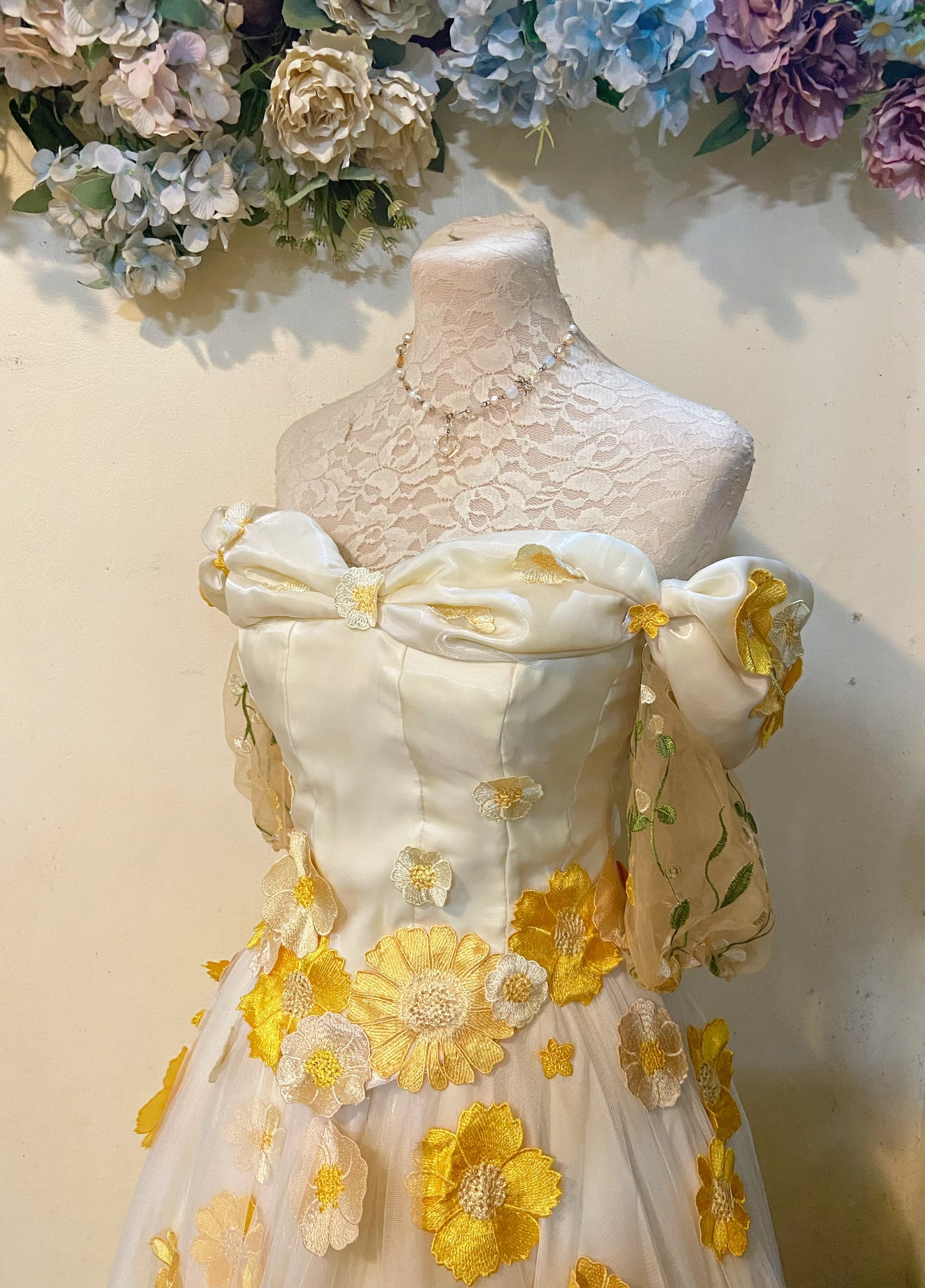 🌙🌼 The Moon Fairie Wedding Dress 🌼🌙