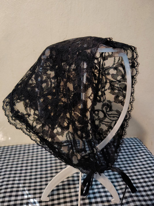 Spooky Lace Lola Pandong