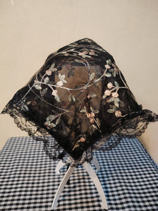 Floral Lace Lola Pandong