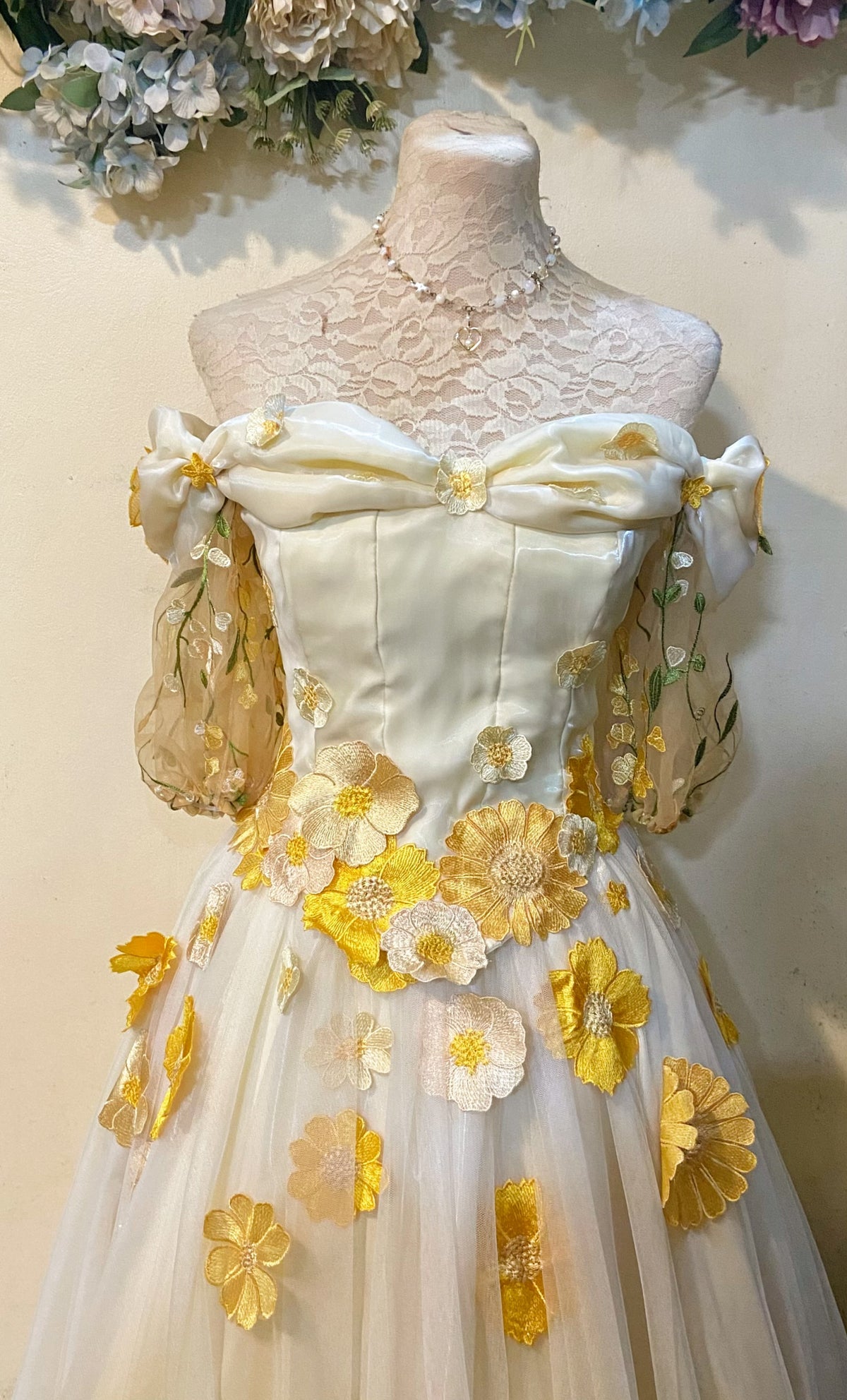 🌙🌼 The Moon Fairie Wedding Dress 🌼🌙