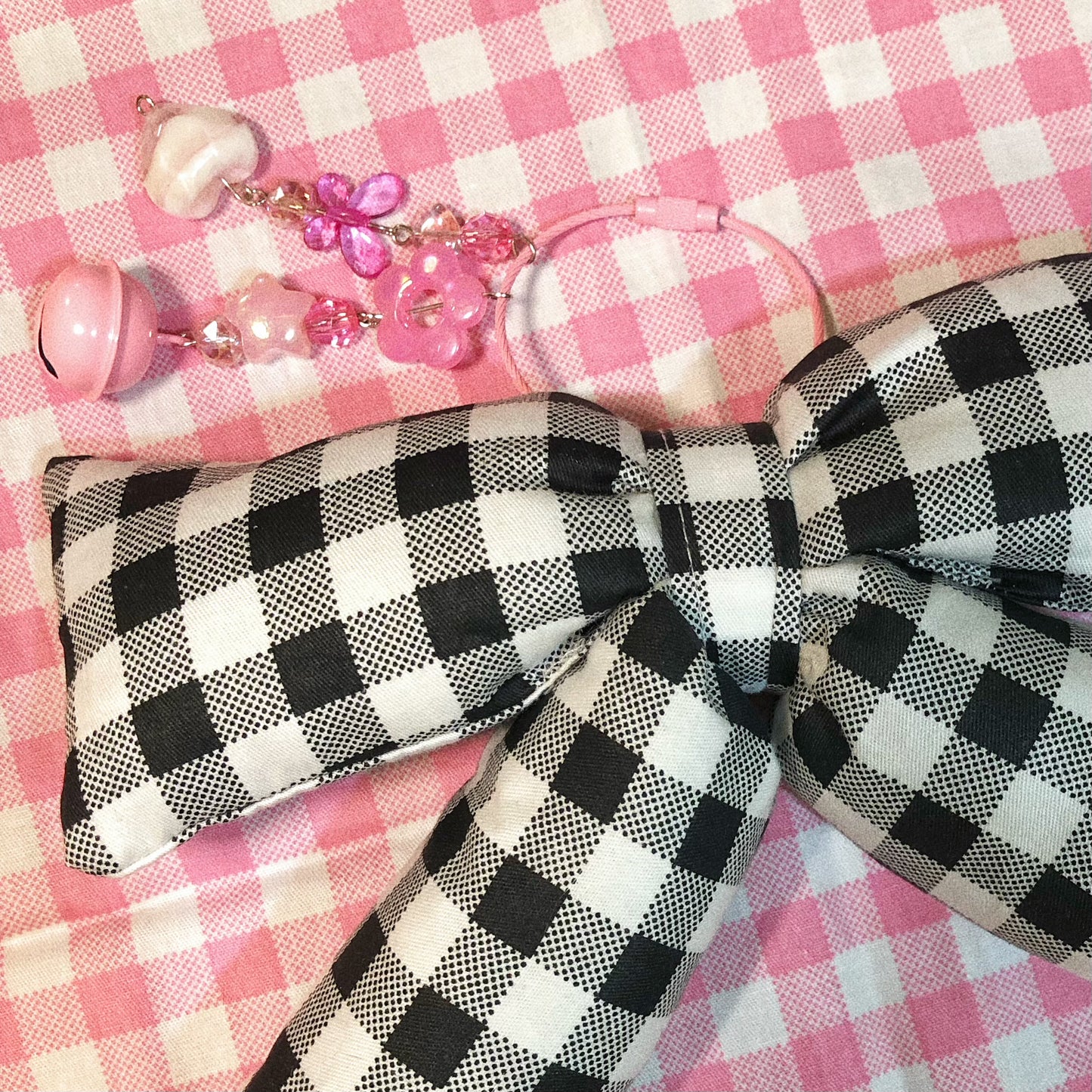 Black & Pink Chonky Ribbon Wenkwonk Keychain