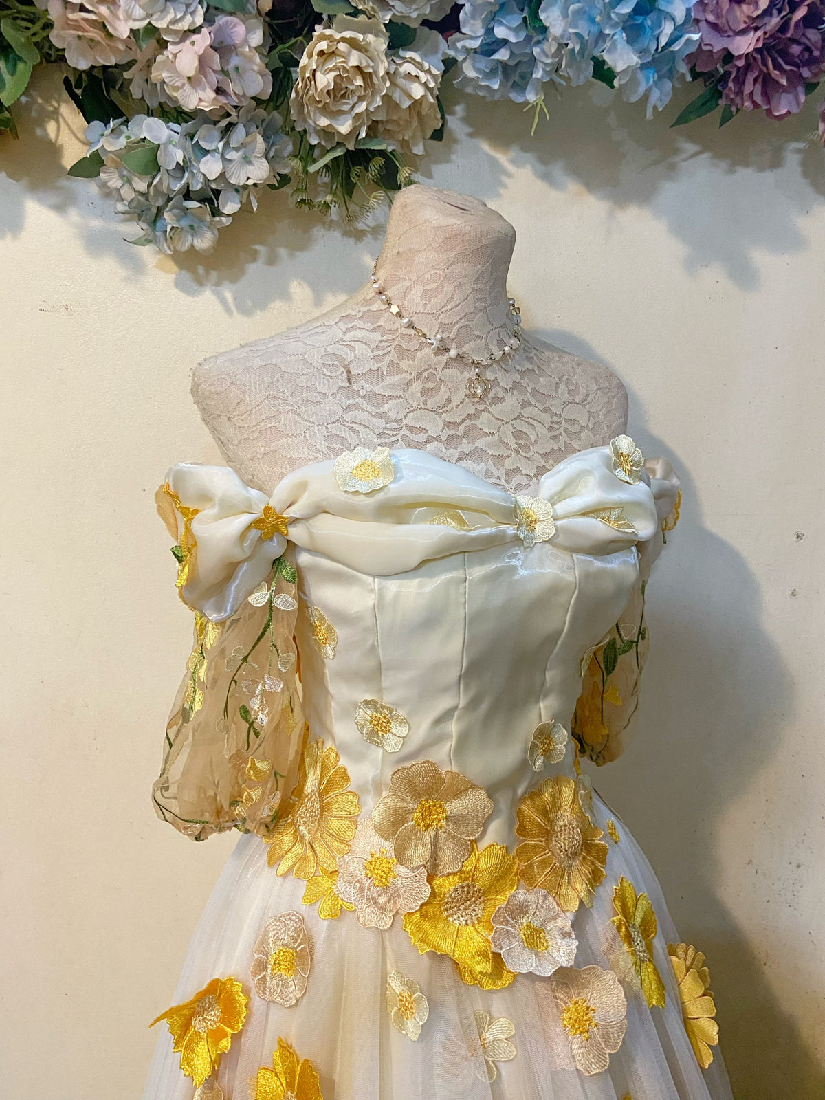 🌙🌼 The Moon Fairie Wedding Dress 🌼🌙