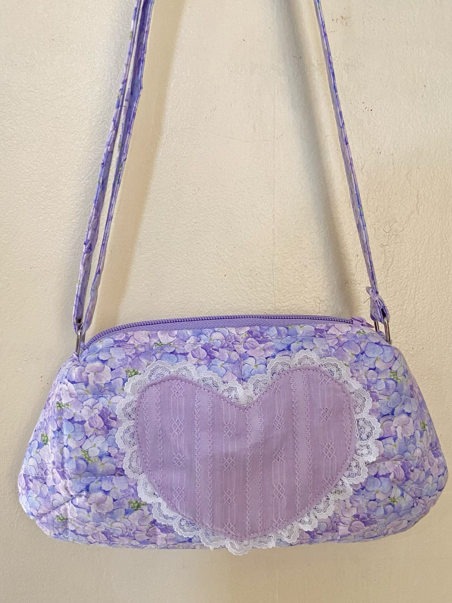 Hydrangea Heart Dolly Bag