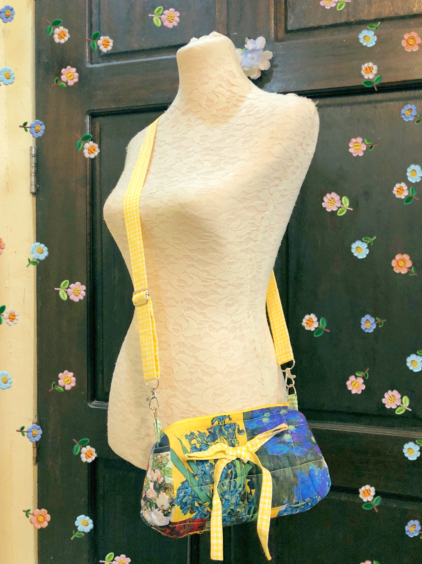 Beautiful Painting Dolly Bag