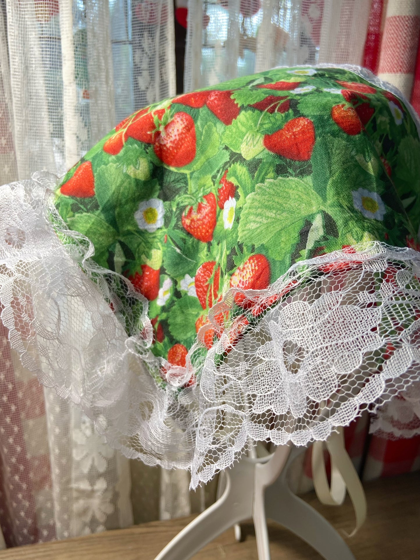 Red Strawberries Lola Pandong