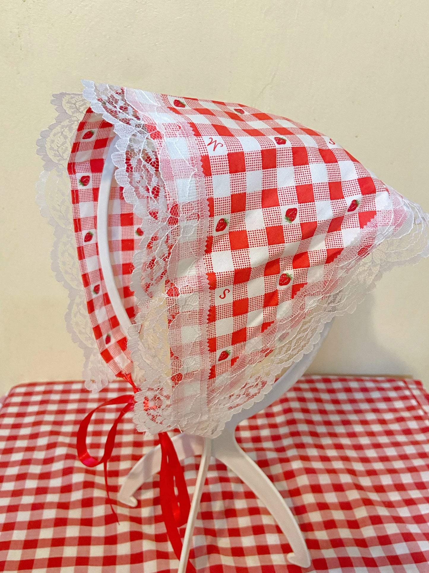 Red Strawberry Lola Pandong