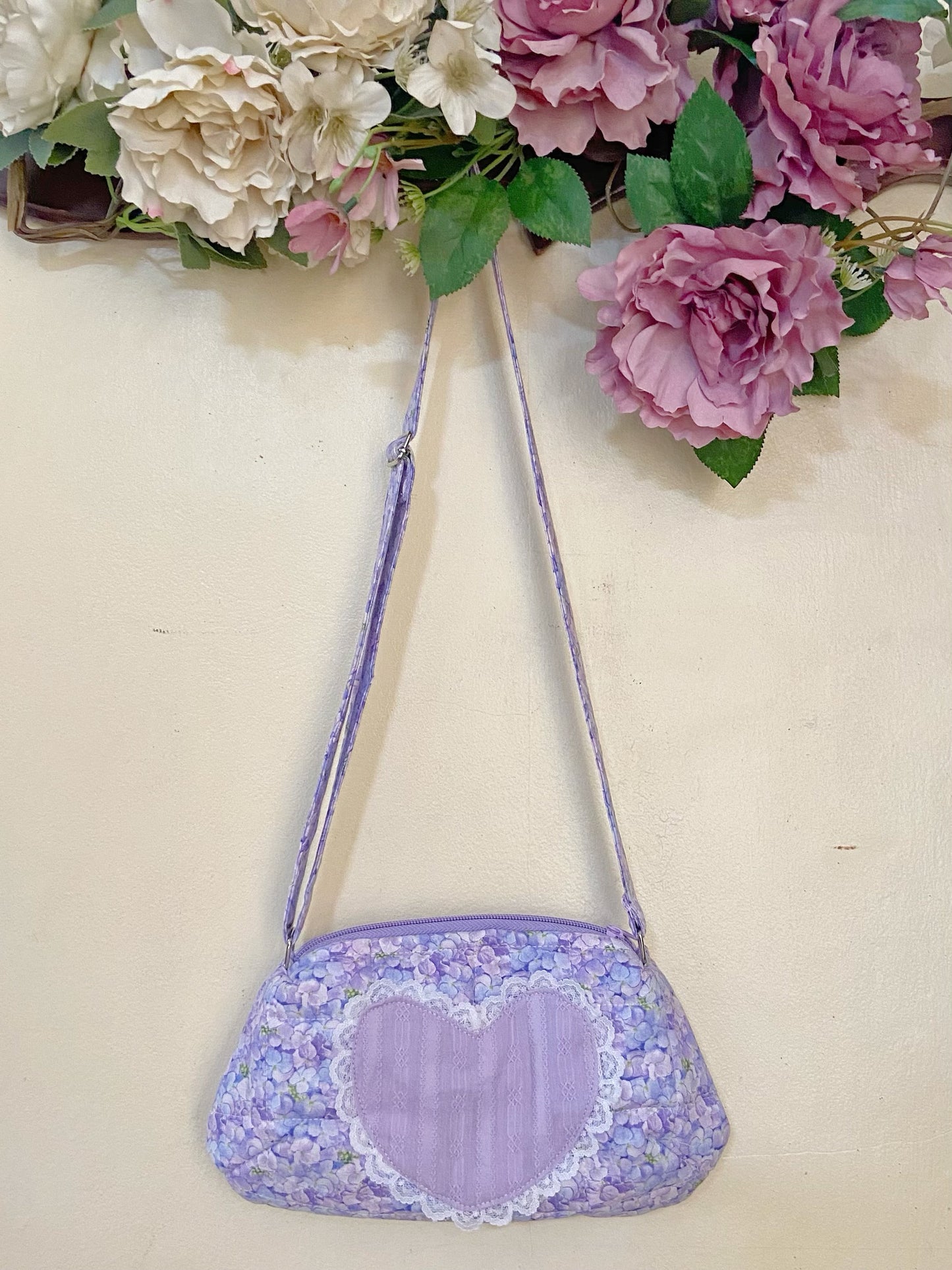 Hydrangea Heart Dolly Bag